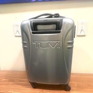 Tumi Hard Case Carry On 20”